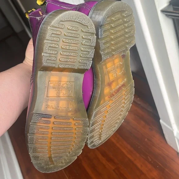 *Brand NEW* Purple Patent Leather Doc Martens Air Ware boots!! - Picture 3 of 4